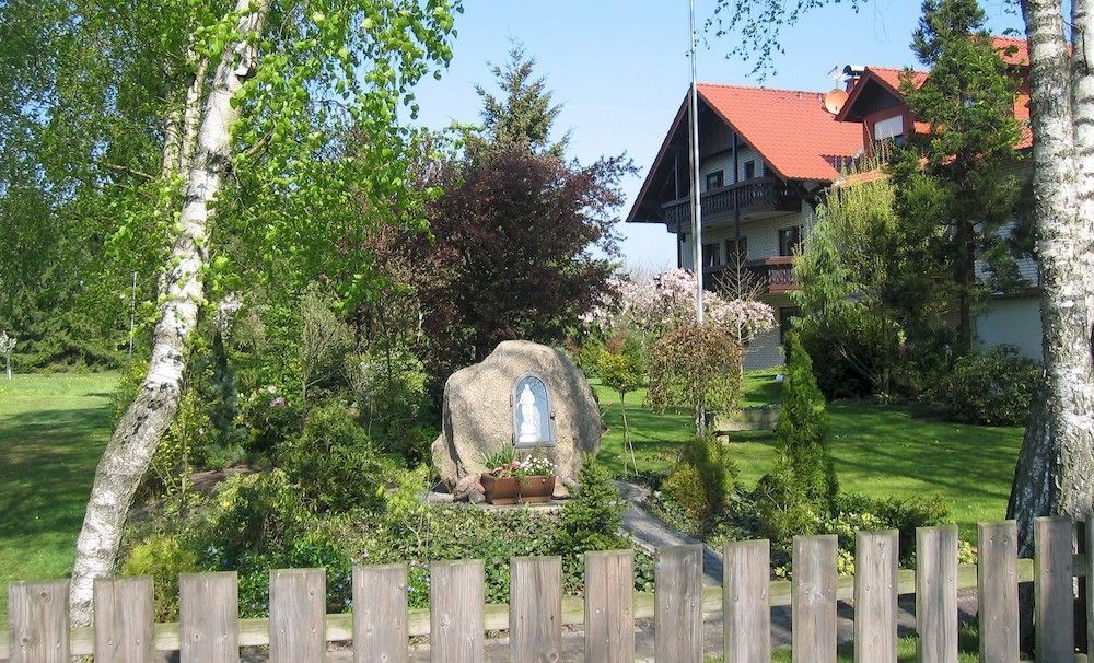Landhaus Hotel Goeke เฮอเฟลฮอฟ ภายนอก รูปภาพ