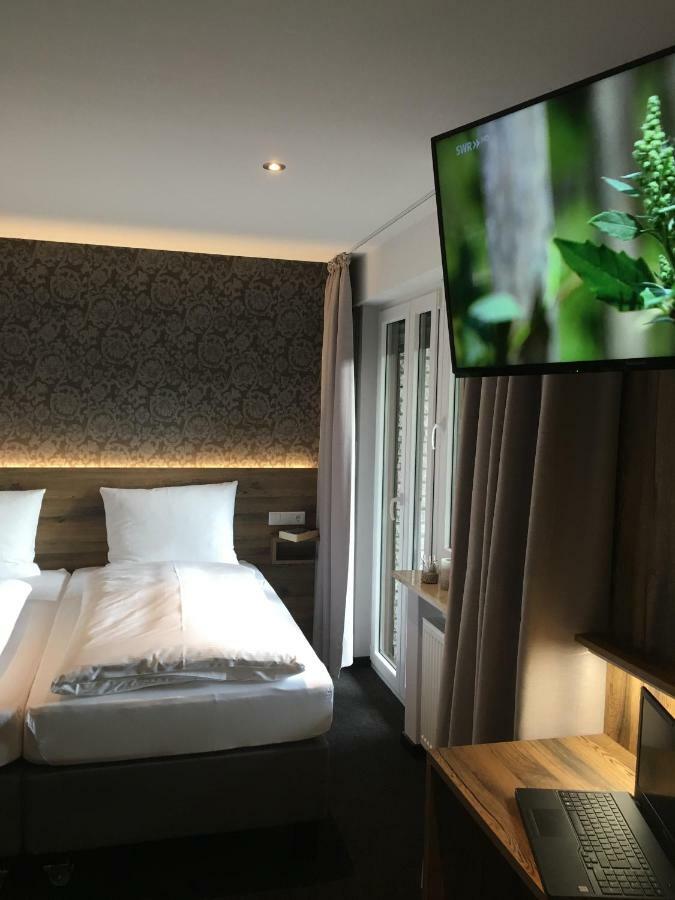 Landhaus Hotel Goeke เฮอเฟลฮอฟ ภายนอก รูปภาพ
